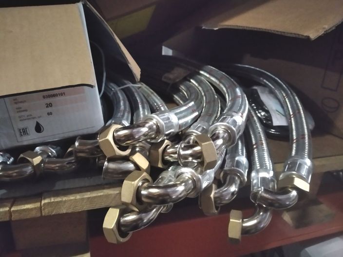 Шланг AVC антивибрационный угловой DN 1 1,0 м PN 16 ВН купить в интернет-магазине «НасосВДом» Киев Украина